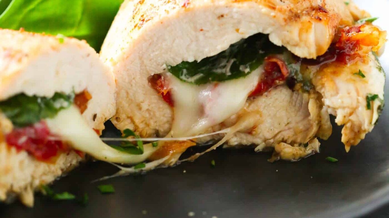 Piept de Pui Umplut cu Spanac și Mozzarella